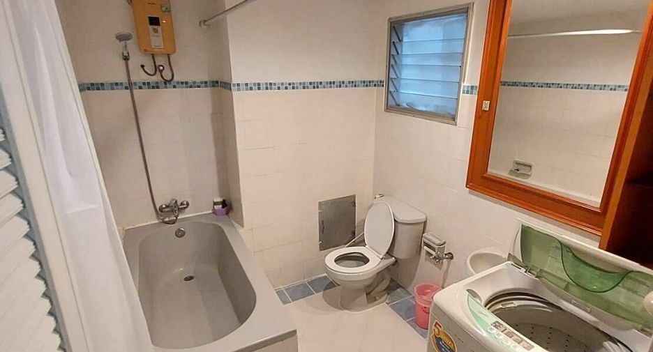 For rent studio condo in Khlong Toei, Bangkok