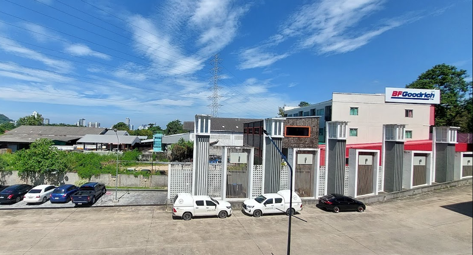 For sale 6 bedrooms retail Space in Si Racha, Chonburi