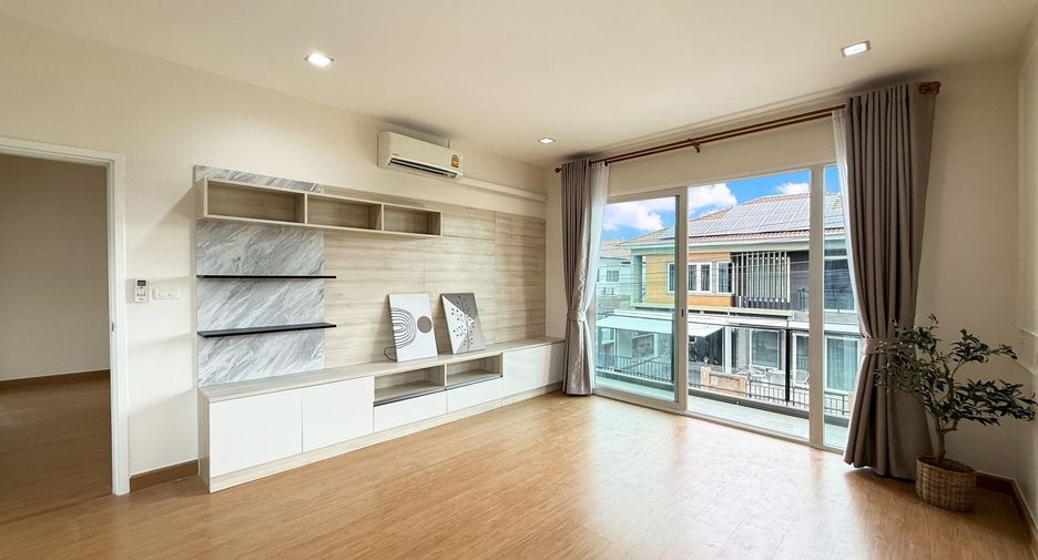 Casa en venta de 4 habitaciones en Prawet, Bangkok