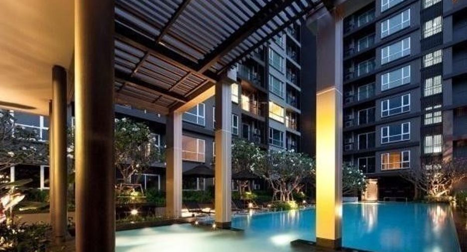 For rent 2 bedrooms condo in Khlong San, Bangkok