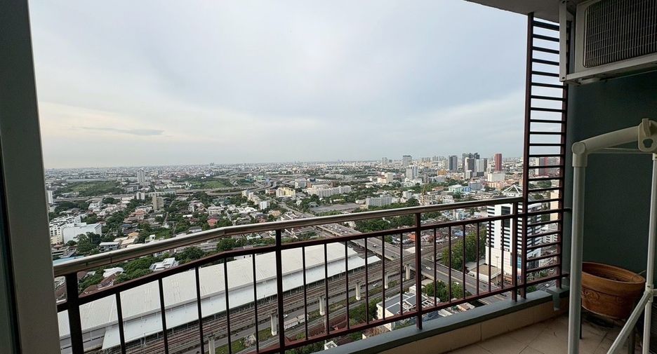 For rent 2 bedrooms condo in Watthana, Bangkok