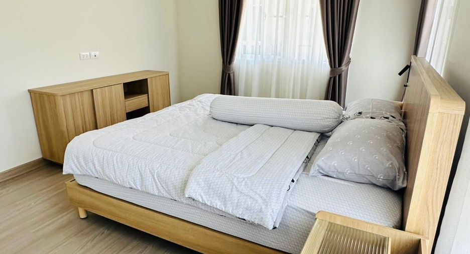 For rent 4 bedrooms house in Mueang Phuket, Phuket