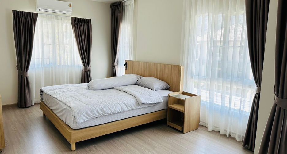 For rent 4 bedrooms house in Mueang Phuket, Phuket