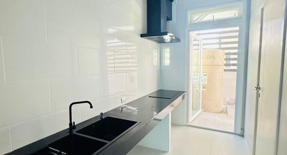 For rent 4 bedrooms house in Mueang Phuket, Phuket