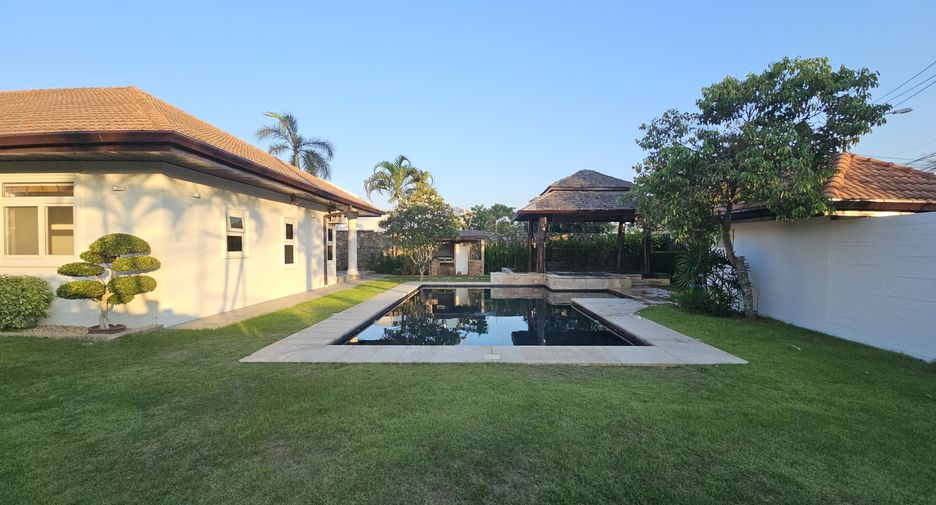 Villa en venta y en alquiler de 5 habitaciones en Bang Lamung, Chonburi
