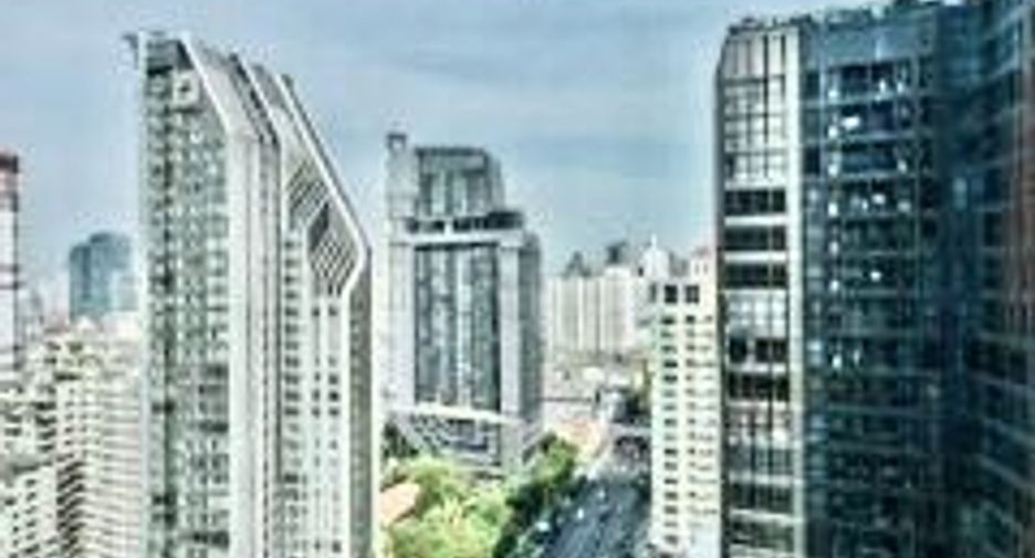 For rent 2 bedrooms condo in Ratchathewi, Bangkok