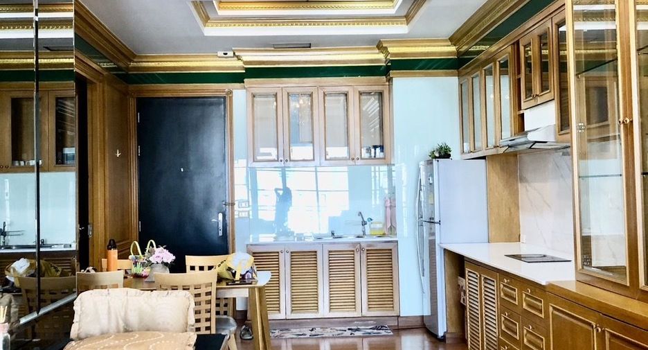 For rent 2 bedrooms condo in Ratchathewi, Bangkok