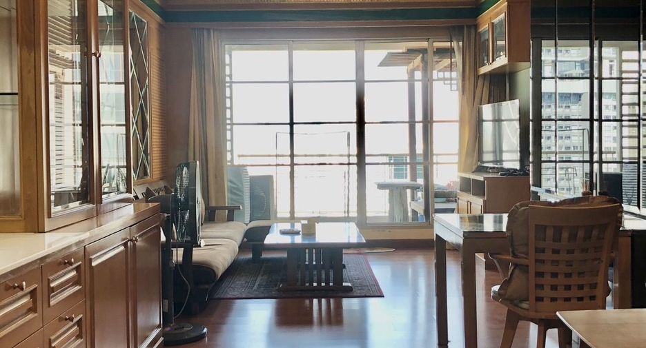 For rent 2 bedrooms condo in Ratchathewi, Bangkok