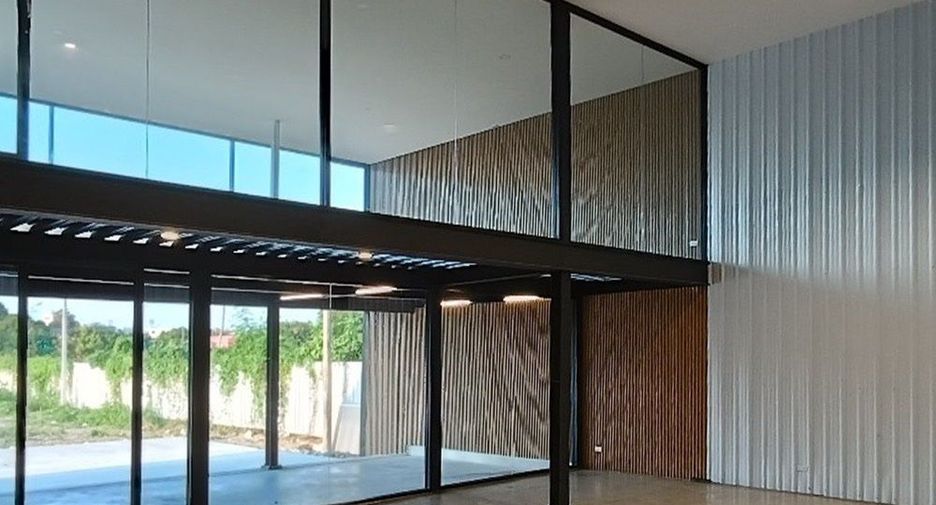 For rent retail Space in Chom Thong, Bangkok