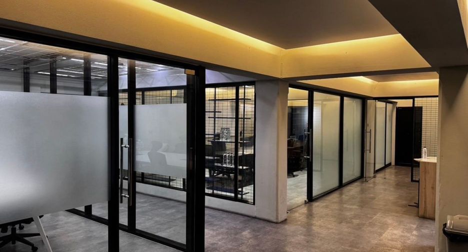 Büro zum Kauf und zur Miete in Suan Luang, Bangkok