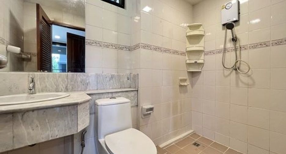 Haus zum Kauf mit 3 Zimmer in Sattahip, Chonburi