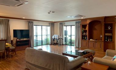 À louer 3 chambres condo à Watthana, Bangkok