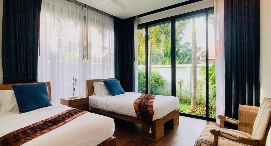 For sale 3 bedrooms villa in Mueang Phuket, Phuket