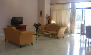 Condo en alquiler de 2 habitaciones en Khlong Toei, Bangkok