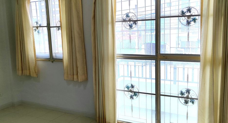 For sale and for rent 3 bedrooms townhouse in Mueang Samut Prakan, Samut Prakan