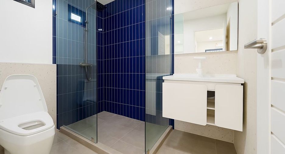 For sale 3 bedrooms house in Prawet, Bangkok
