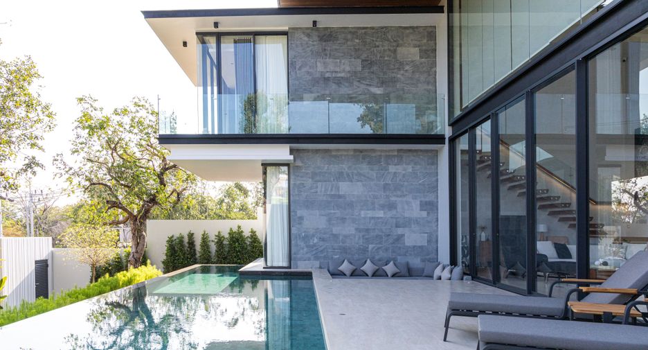 Villa zum Kauf mit 4 Zimmer in Mueang Phuket, Phuket