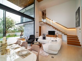 For sale 4 bedrooms villa in Mueang Phuket, Phuket
