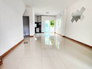 For sale 3 bedrooms townhouse in Bang Khen, Bangkok