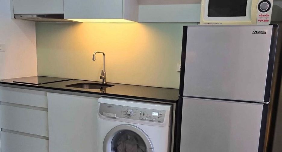 For rent 1 bed condo in Watthana, Bangkok