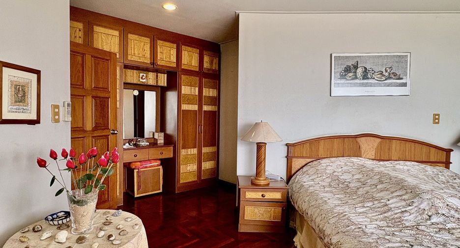 Condo en venta de 3 habitaciones en Sattahip, Chonburi