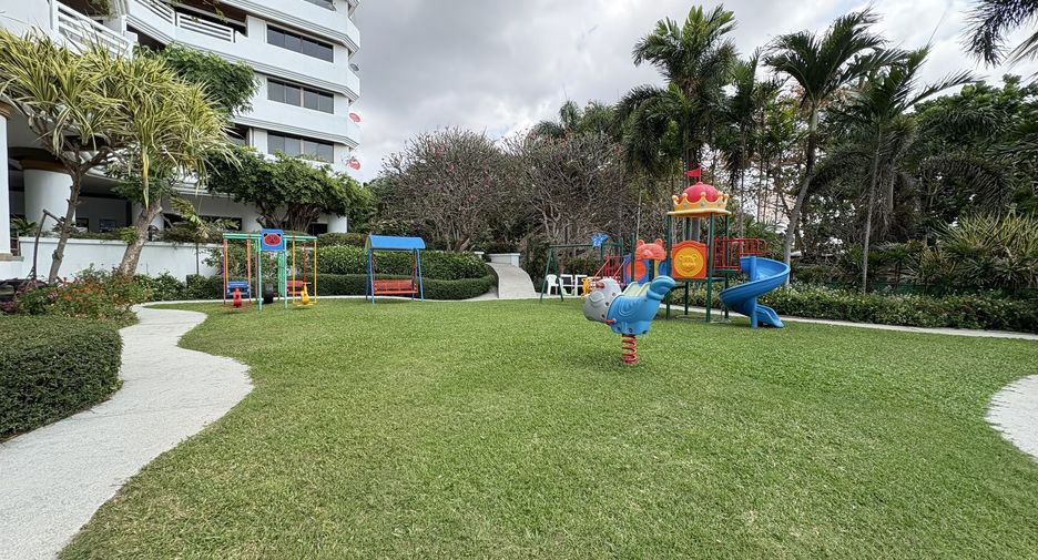 Condo en venta de 3 habitaciones en Sattahip, Chonburi