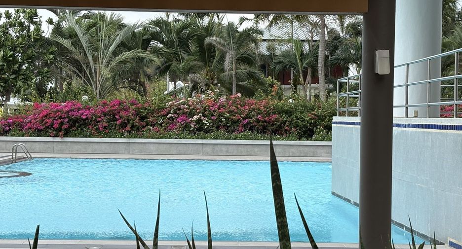 Condo en venta de 3 habitaciones en Sattahip, Chonburi