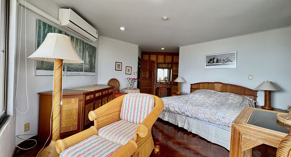 Condo en venta de 3 habitaciones en Sattahip, Chonburi