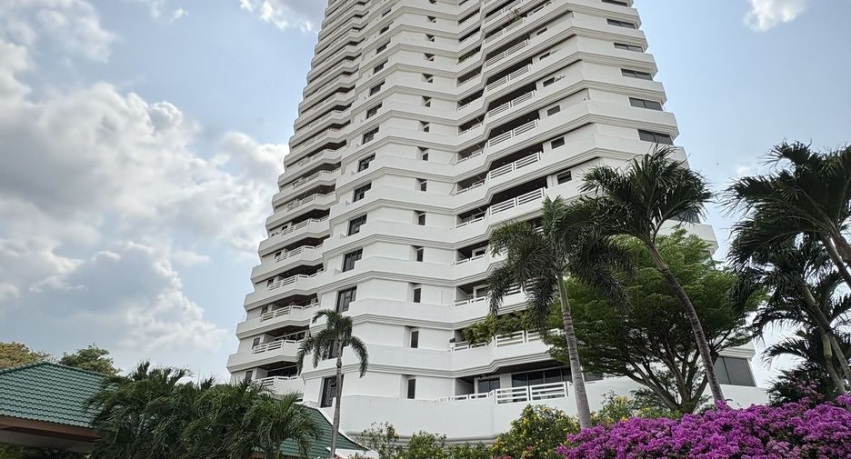 Condo en venta de 3 habitaciones en Sattahip, Chonburi