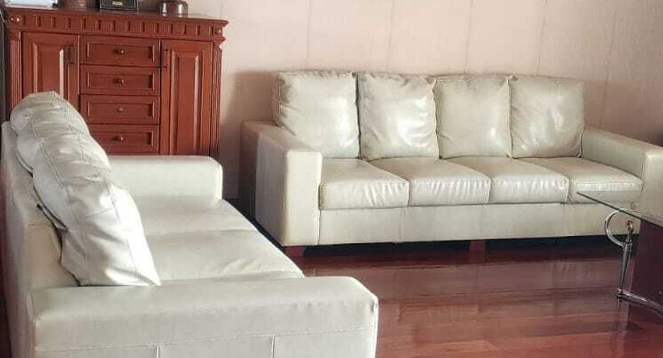 For sale 4 bedrooms condo in Sathon, Bangkok