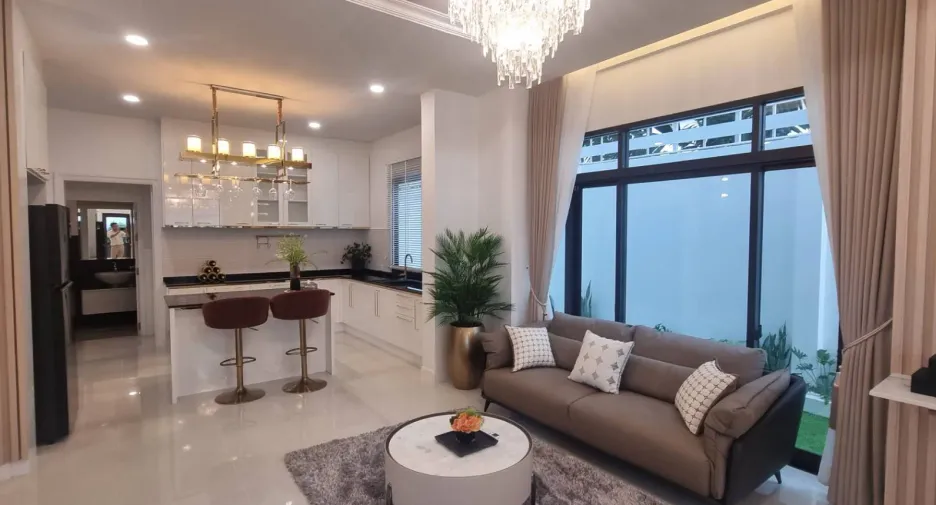Продажа и аренда 6 спальни дом в Лат Крабанг, Бангкок
