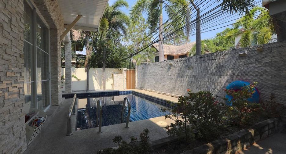 For sale 6 bedrooms villa in Bang Lamung, Chonburi