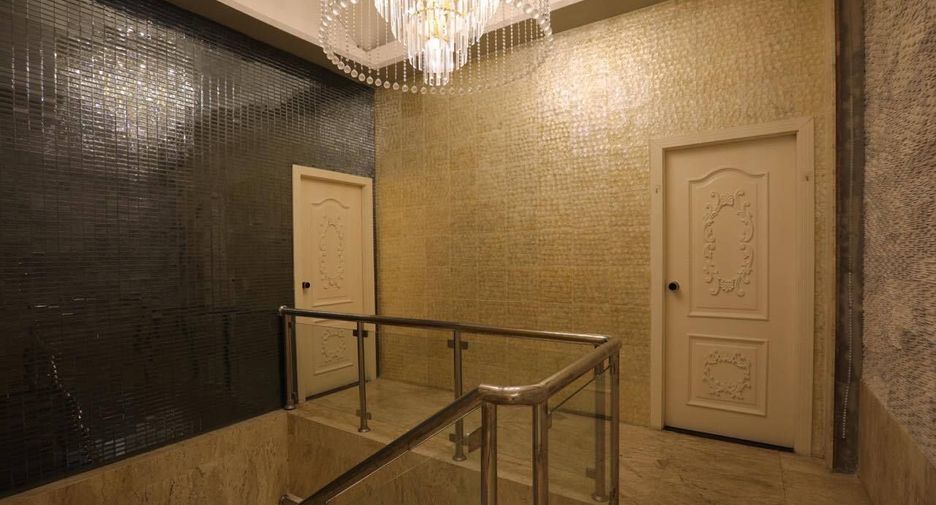 For sale 6 bedrooms villa in Bang Lamung, Chonburi