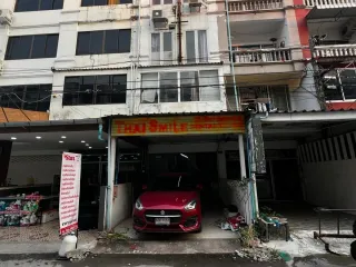 出售 6 卧室 商业空间 在 Bang Lamung, Chon Buri