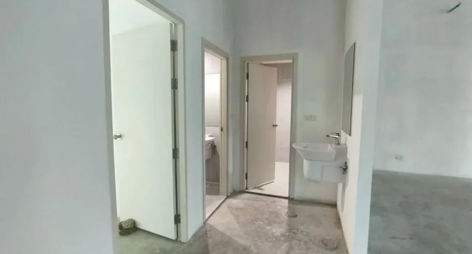 For rent 1 bed retail Space in Bang Sue, Bangkok
