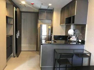 Condo en alquiler de 1 habitaciones en Khlong San, Bangkok