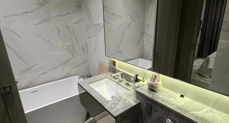 For sale and for rent 2 bedrooms condo in Sathon, Bangkok