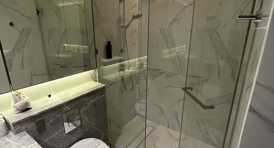 For sale and for rent 2 bedrooms condo in Sathon, Bangkok