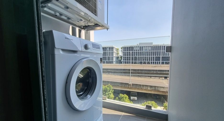 For sale 1 bed condo in Watthana, Bangkok