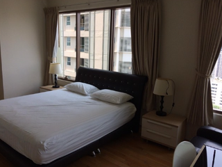 Condo en alquiler de 2 habitaciones en Khlong Toei, Bangkok