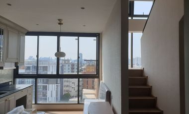 For sale 2 bedrooms condo in Phaya Thai, Bangkok