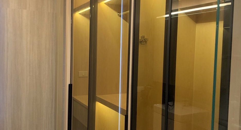Wohnung zur Miete mit 1 Zimmer in Pathum Wan, Bangkok