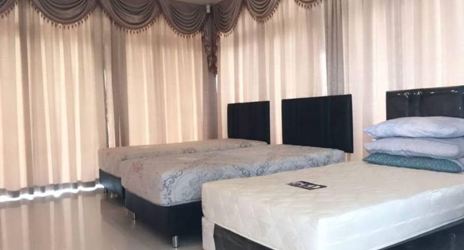 For sale and for rent 4 bedrooms villa in Bang Lamung, Chonburi