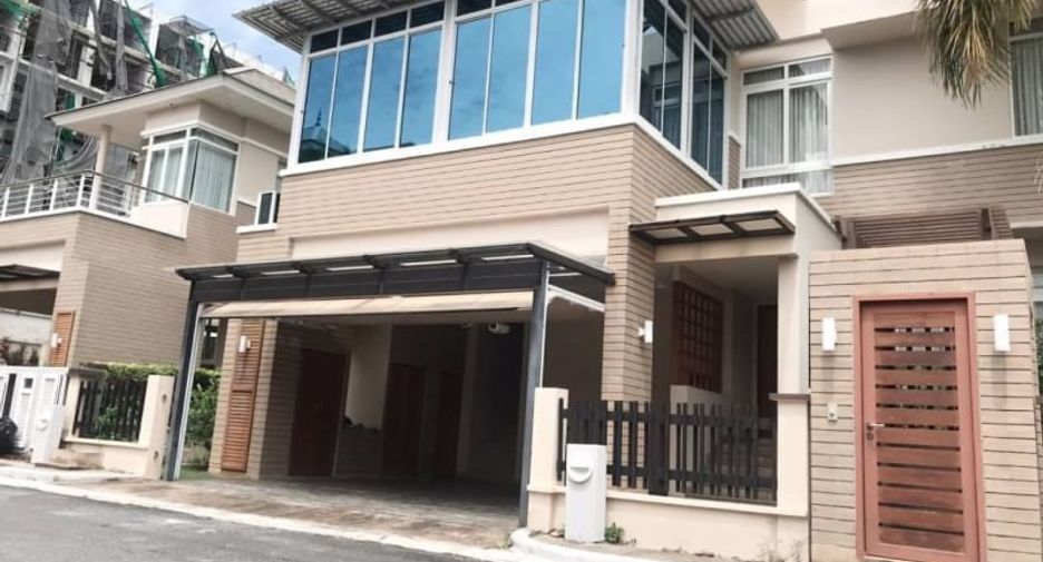 For sale and for rent 4 bedrooms villa in Bang Lamung, Chonburi