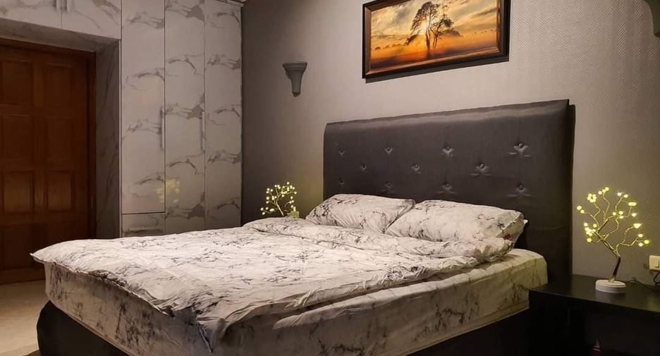 For rent 3 bedrooms villa in Bang Lamung, Chonburi