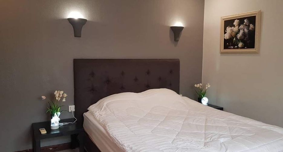 For rent 3 bedrooms villa in Bang Lamung, Chonburi