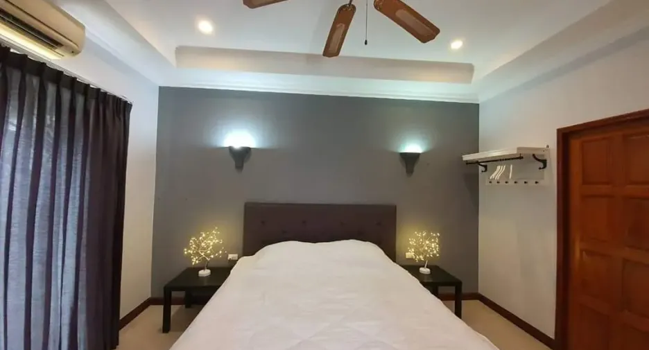 For rent 3 bedrooms villa in Bang Lamung, Chonburi