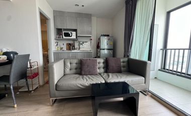For rent 2 bedrooms condo in Thon Buri, Bangkok