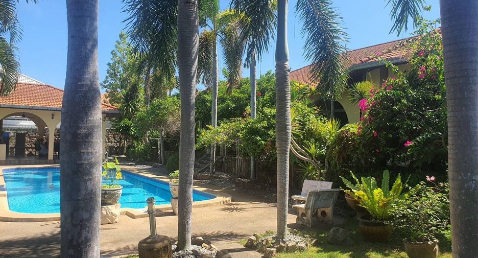 For sale and for rent 4 bedrooms house in Bang Lamung, Chonburi