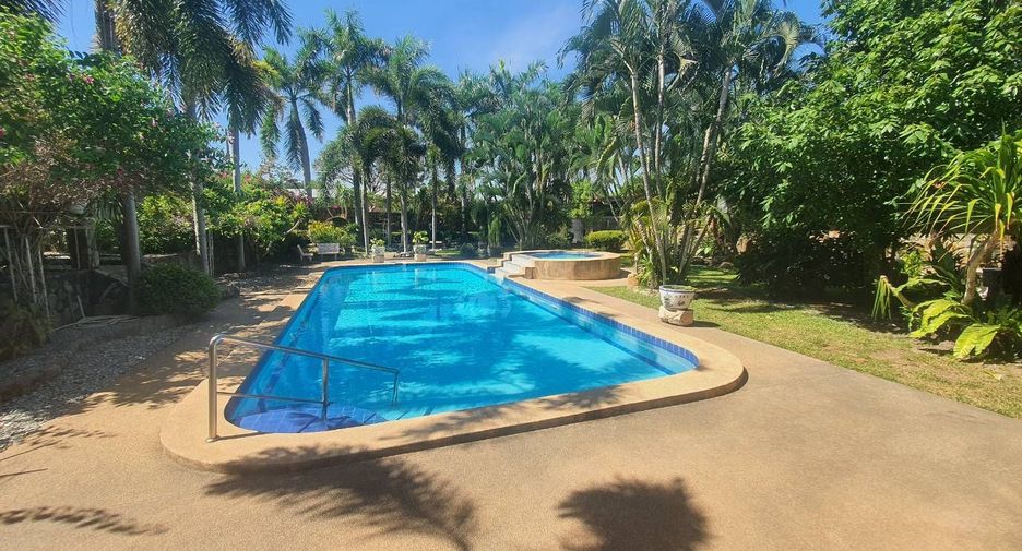 For sale and for rent 4 bedrooms house in Bang Lamung, Chonburi